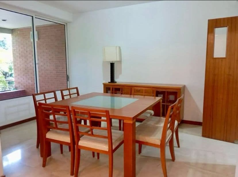 Comedor con aparador