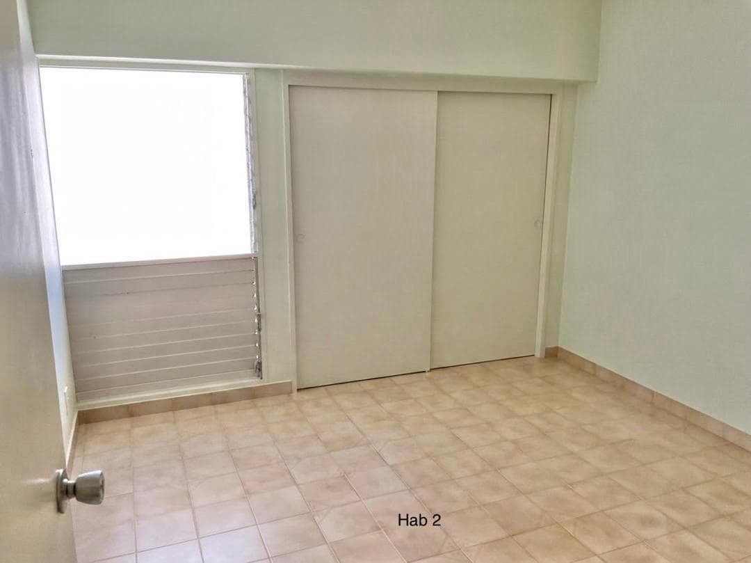 Segunda habitación con clósets